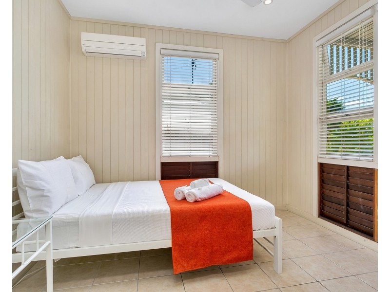 4/9 Grimshaw Street, Parramatta Park QLD 4870
