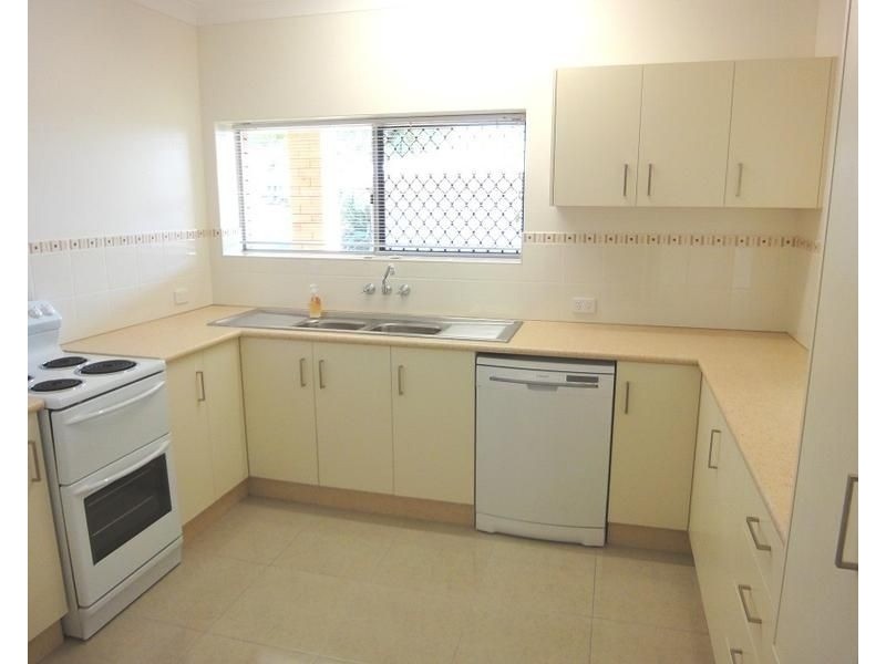 4 Vista Street, Bayview Heights QLD 4868