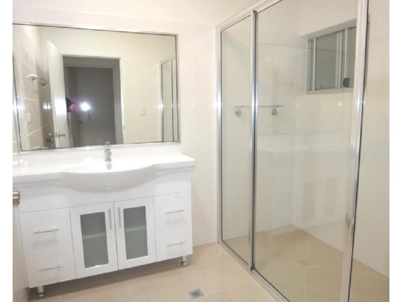 4 Vista Street, Bayview Heights QLD 4868