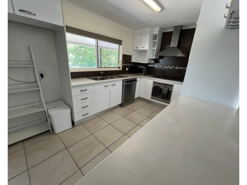 14 Fraser Close, Kanimbla QLD 4870