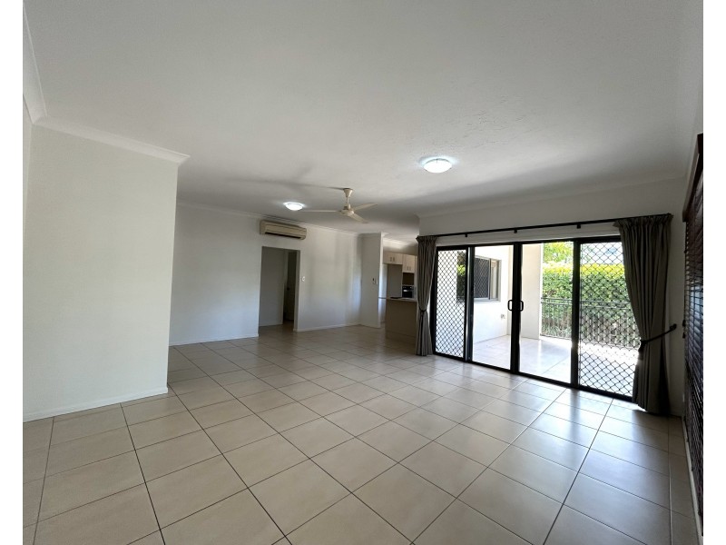 2/14 Macilwraith Street, Manoora QLD 4870