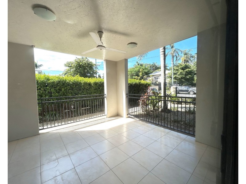 2/14 Macilwraith Street, Manoora QLD 4870