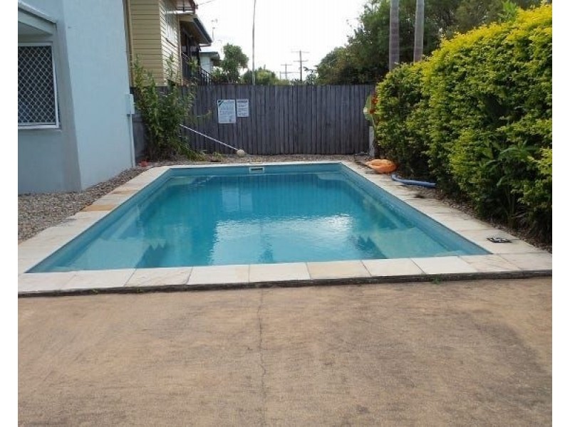 1/217 Mccoombe Street, Bungalow QLD 4870