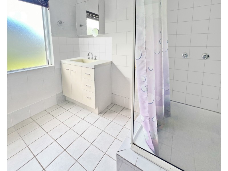 6/499 Varley Street, Yorkeys Knob QLD 4878