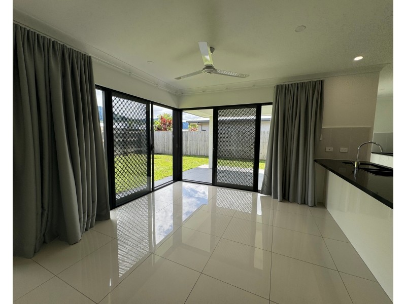 6 Moorinya Circuit, Mount Peter QLD 4869
