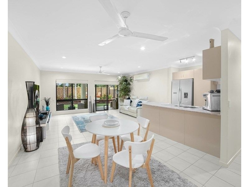 1/4 Michelia Street, Palm Cove QLD 4879