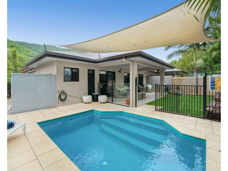 1/4 Michelia Street, Palm Cove QLD 4879