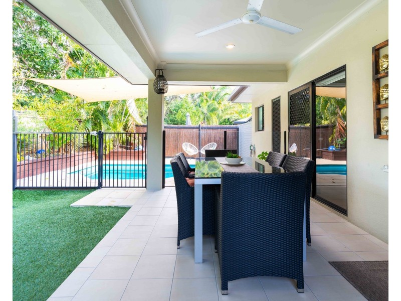 1/4 Michelia Street, Palm Cove QLD 4879