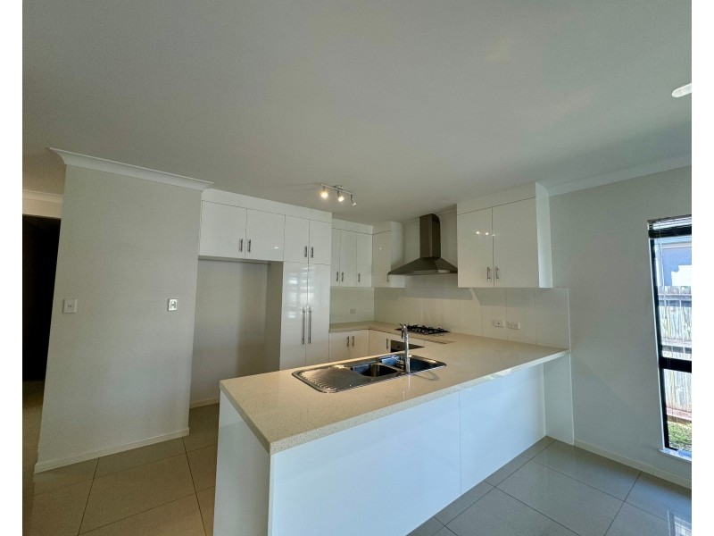 12 Marrabah Avenue, Smithfield QLD 4878