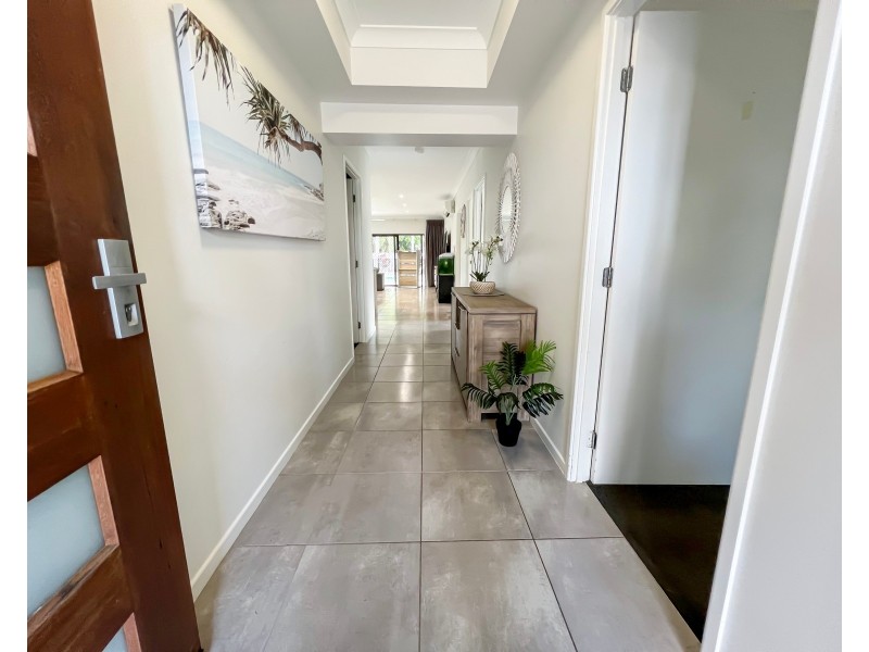38 Seaways Street, Trinity Beach QLD 4879