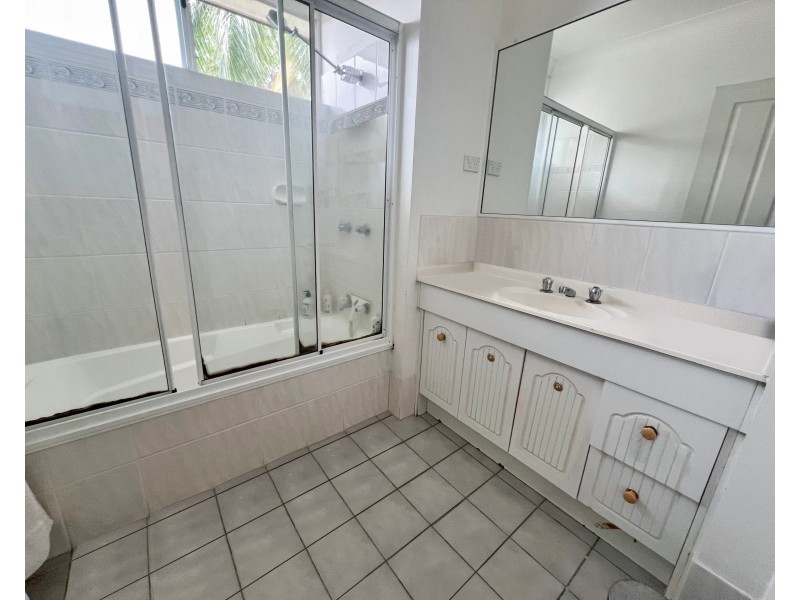 6/51 McCormack Street, Manunda QLD 4870