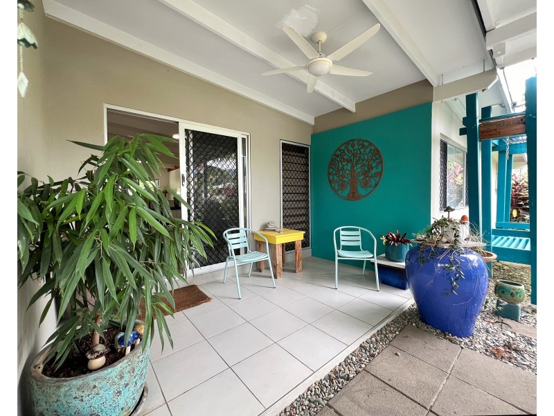 5 Boroko Close, Trinity Beach QLD 4879