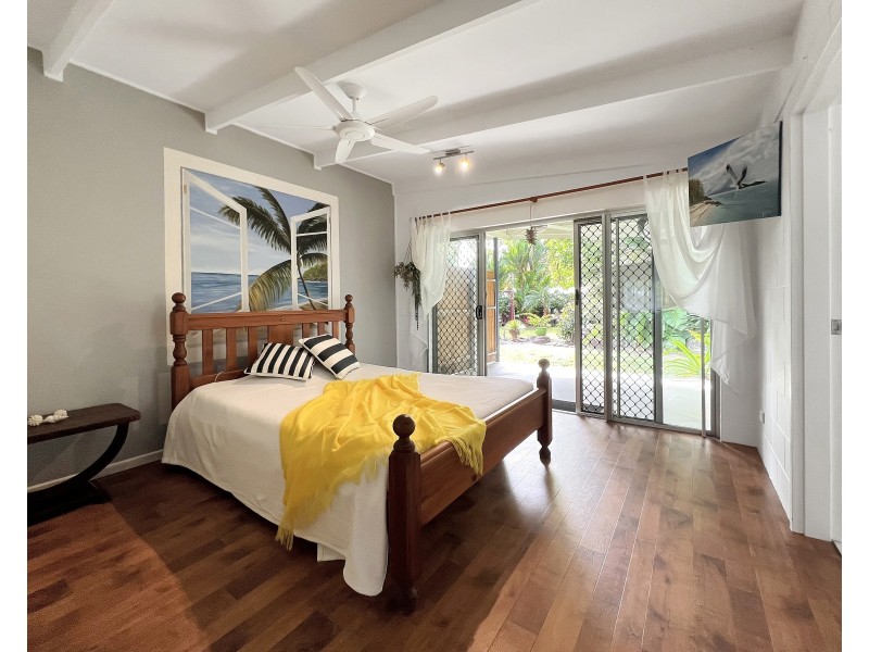 5 Boroko Close, Trinity Beach QLD 4879