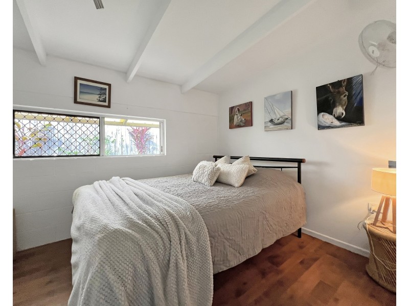 5 Boroko Close, Trinity Beach QLD 4879