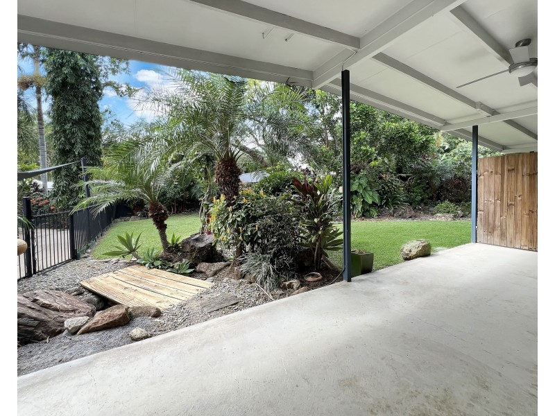 5 Boroko Close, Trinity Beach QLD 4879