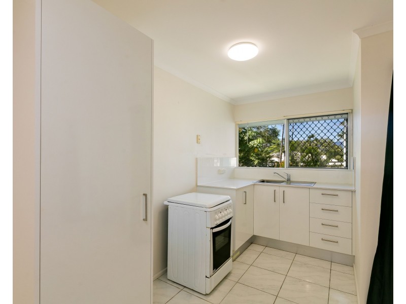 16/192 Mann Street, Westcourt QLD 4870