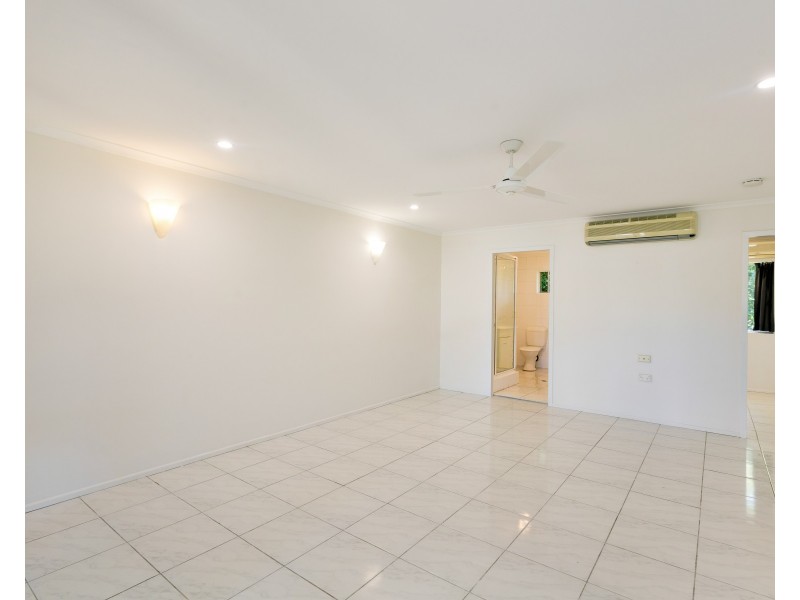 16/192 Mann Street, Westcourt QLD 4870