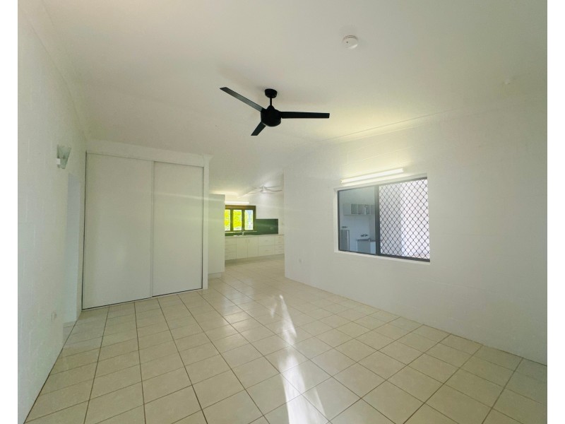 44 Oleander Street, Holloways Beach QLD 4878