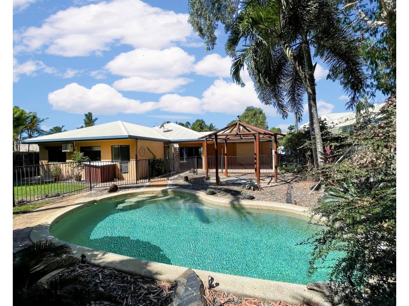 18 Escape Close, Clifton Beach QLD 4879