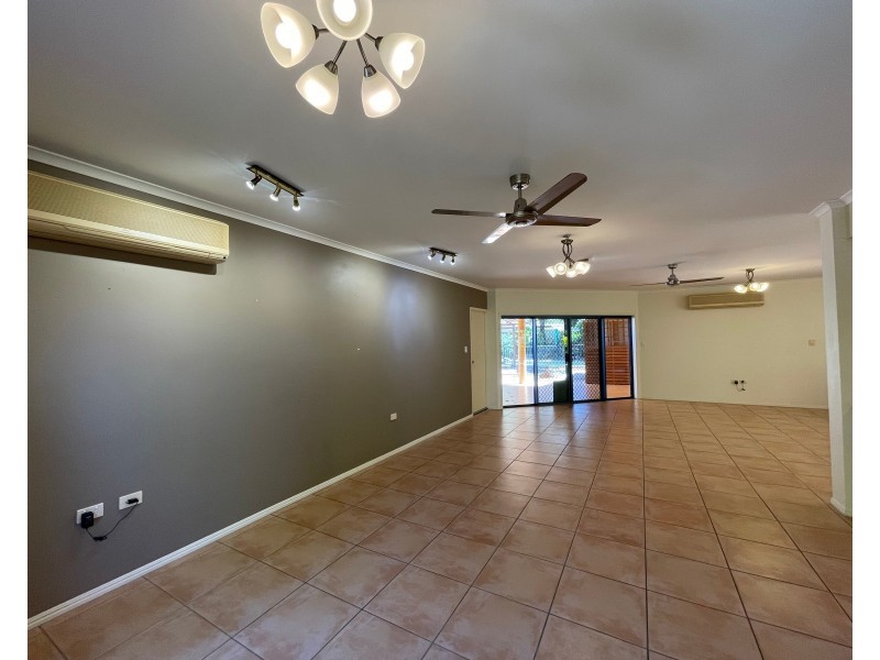 18 Escape Close, Clifton Beach QLD 4879