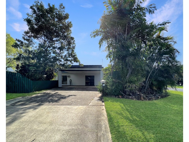 19 Cumberland Avenue, Smithfield QLD 4878