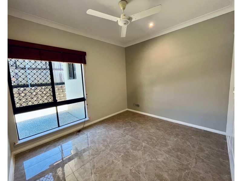 127 McFarlane Drive, Kanimbla QLD 4870