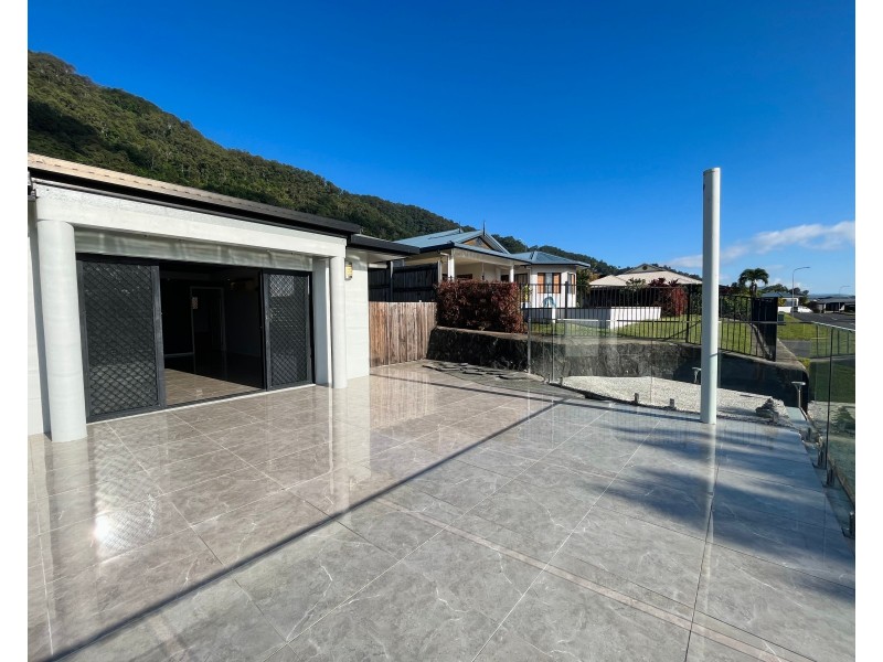127 McFarlane Drive, Kanimbla QLD 4870