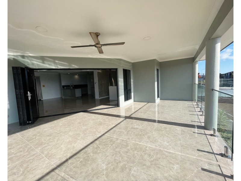 127 McFarlane Drive, Kanimbla QLD 4870