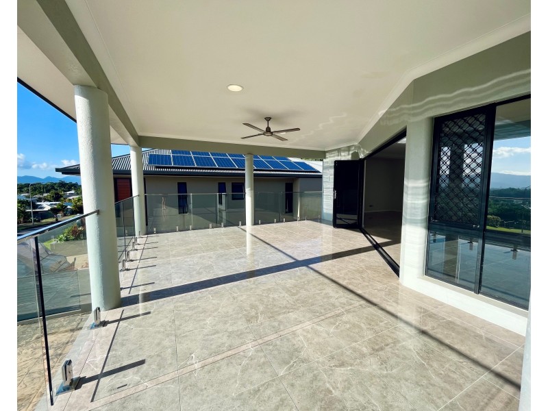 127 McFarlane Drive, Kanimbla QLD 4870