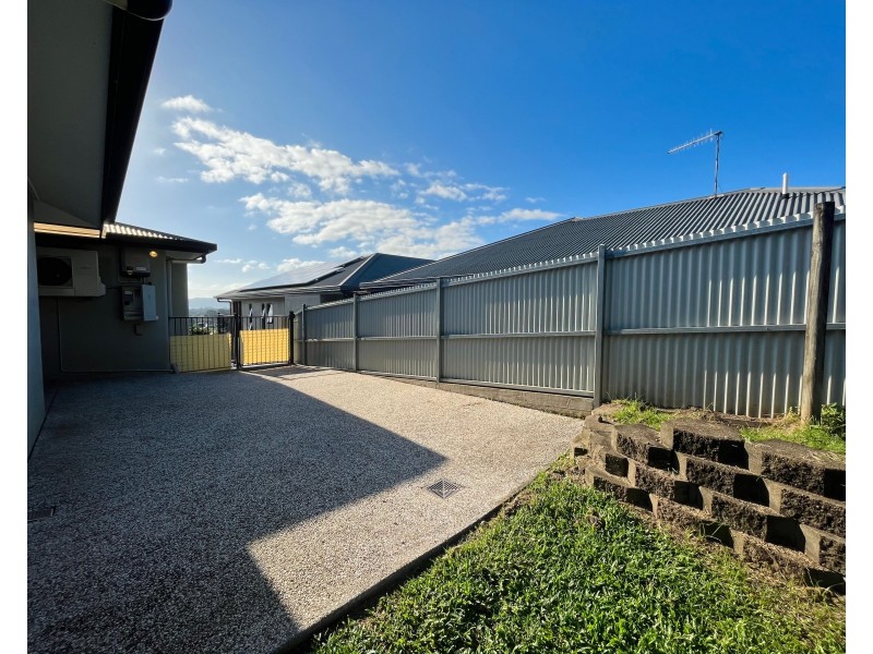 127 McFarlane Drive, Kanimbla QLD 4870