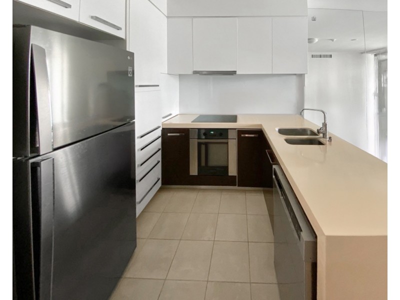 25/1 Marlin Parade, Cairns City QLD 4870