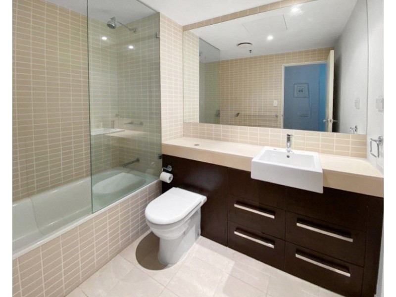 25/1 Marlin Parade, Cairns City QLD 4870
