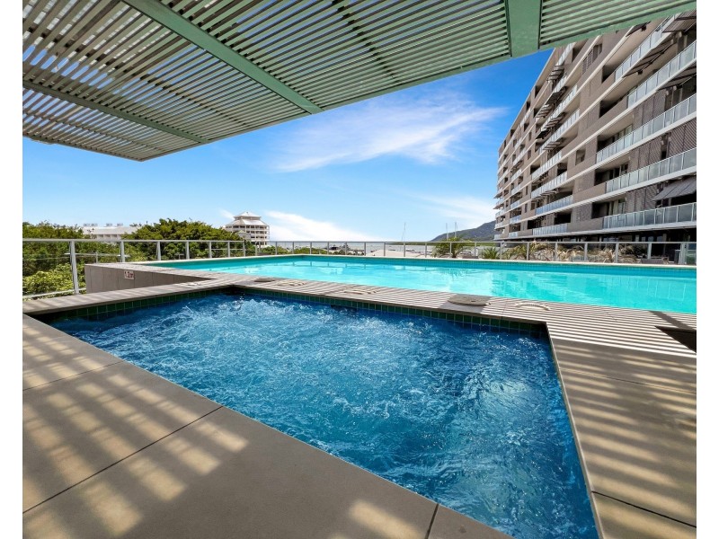 25/1 Marlin Parade, Cairns City QLD 4870