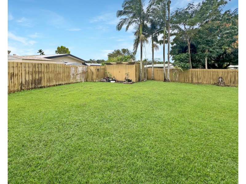 12 Ixora Court, Mooroobool QLD 4870