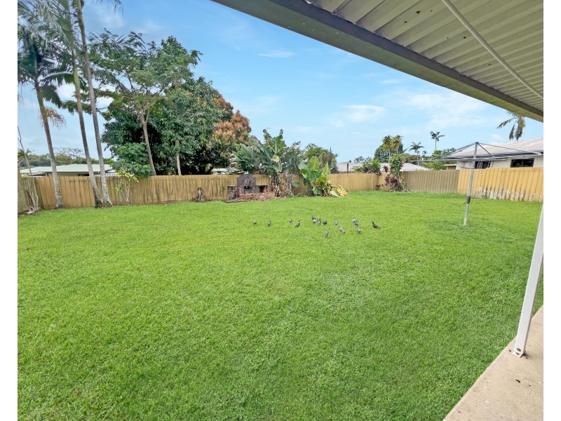 12 Ixora Court, Mooroobool QLD 4870