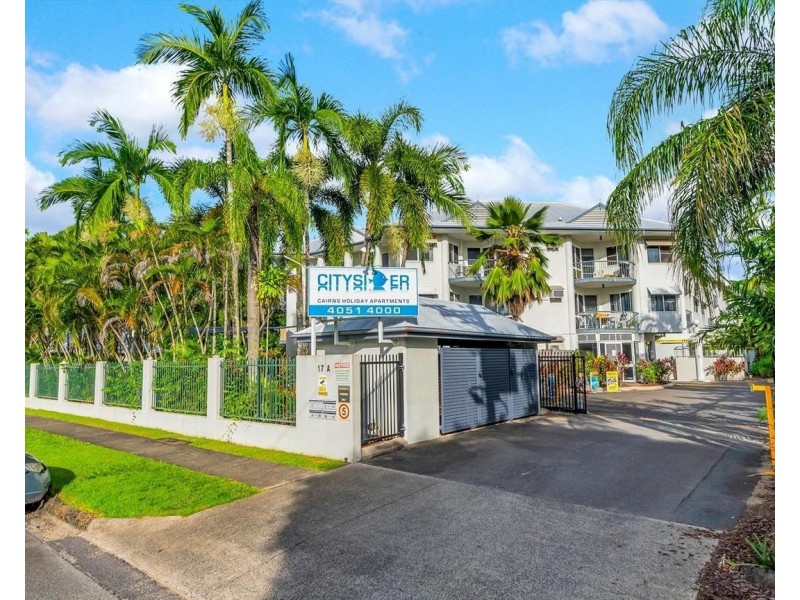 11/17a Upward Street, Cairns North QLD 4870