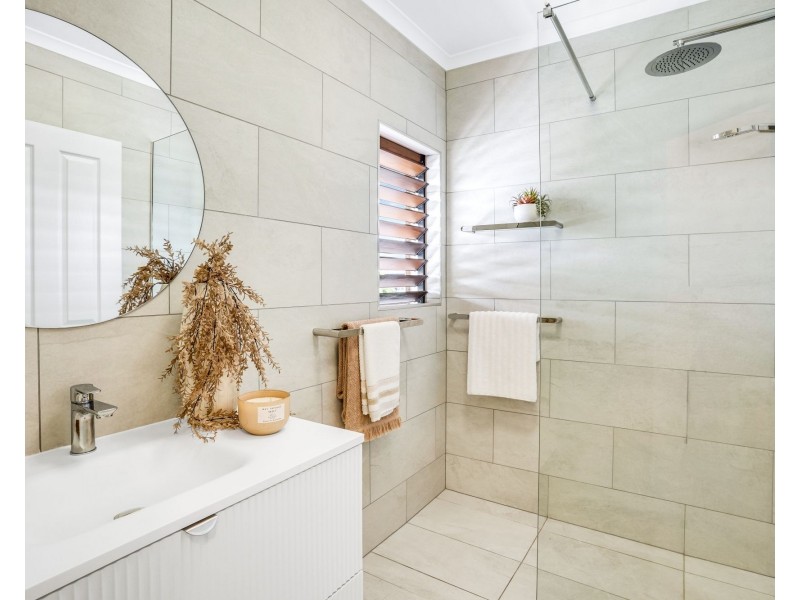 9/71-73 Cedar Road, Palm Cove QLD 4879