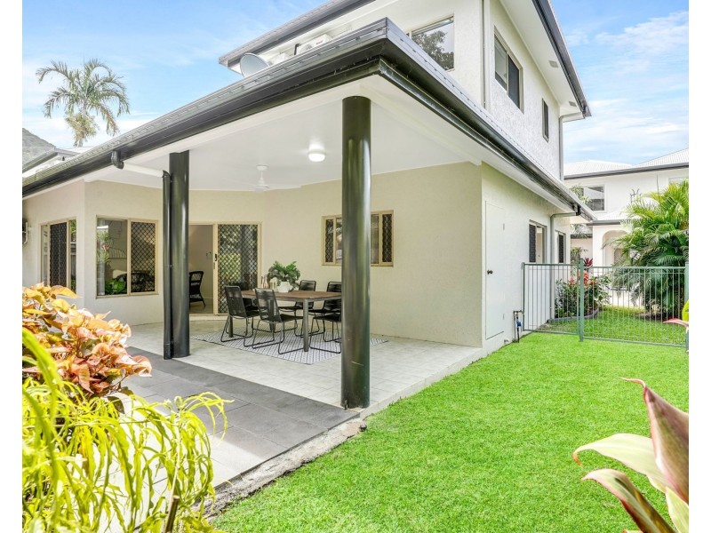 9/71-73 Cedar Road, Palm Cove QLD 4879