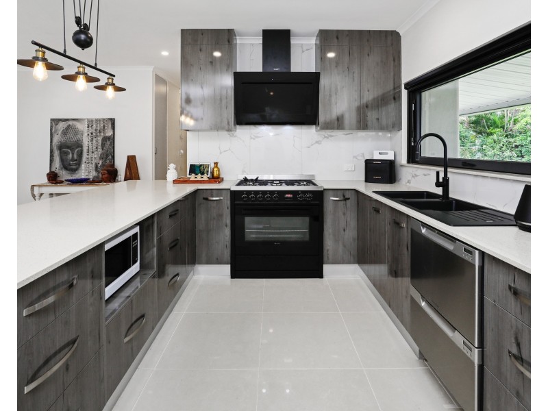 86 Golden Grove Drive, Bentley Park QLD 4869