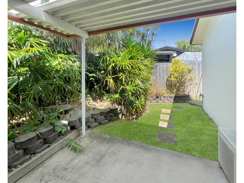 25 Derby Street, Yorkeys Knob QLD 4878