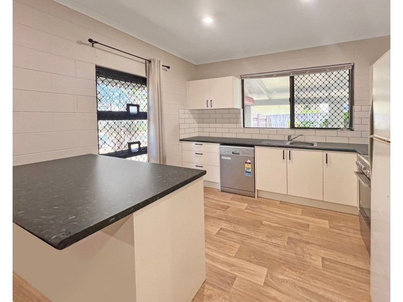 20 Bourke Close, Mount Sheridan QLD 4868