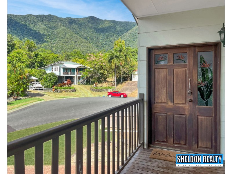 8 Bolwarra Close, Redlynch QLD 4870