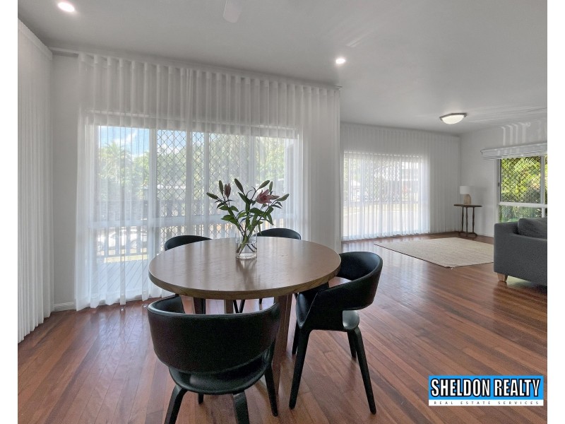 8 Bolwarra Close, Redlynch QLD 4870