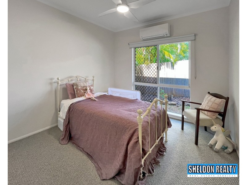 8 Bolwarra Close, Redlynch QLD 4870