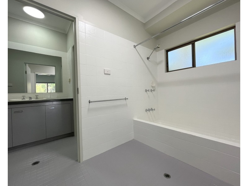 42 Riverside Parade, Trinity Park QLD 4879