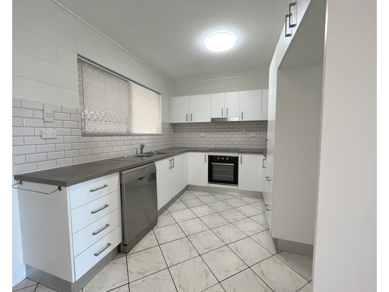 47a Toogood Road, Woree QLD 4868