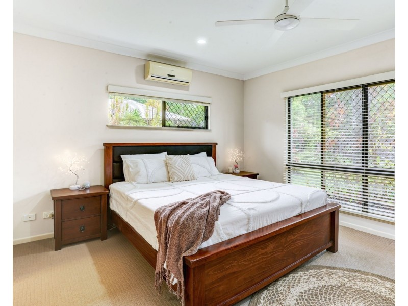13 Petrie Close, Kewarra Beach QLD 4879