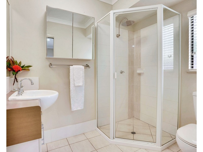 13 Petrie Close, Kewarra Beach QLD 4879