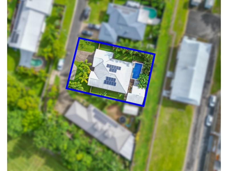 13 Petrie Close, Kewarra Beach QLD 4879