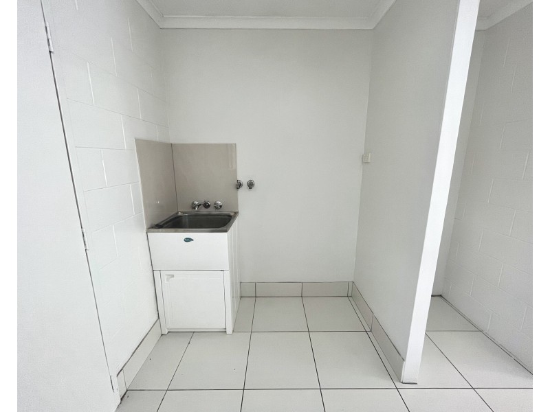 17/64 Pease Street, Manoora QLD 4870